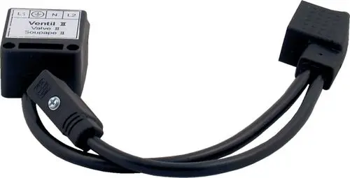 Wolf Ventilkabel mit angeschlossenem Stecker, in schwarzer Ausführung, für eine Gaskombiventil-Anwendung, mit Beschriftungen auf der Oberseite.